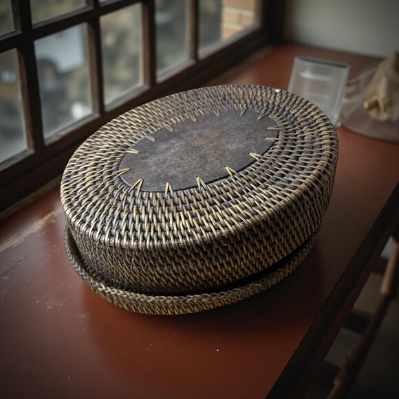 Vintage Rattan and Wood Oval Basket with Inlaid Lid – 8x6 – Handwoven Vanity or - Picture 4 of 8